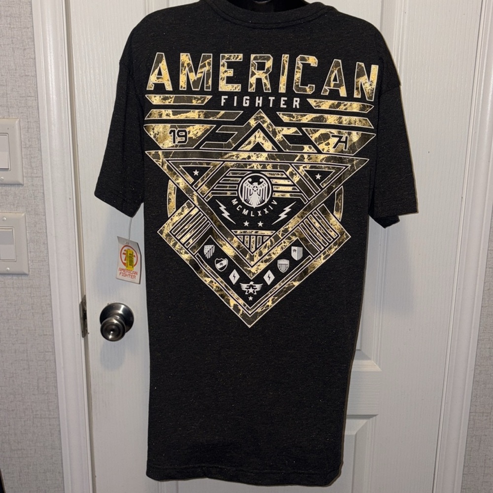 *BRAND NEW* American Fighters Tee - Picture 2 of 7